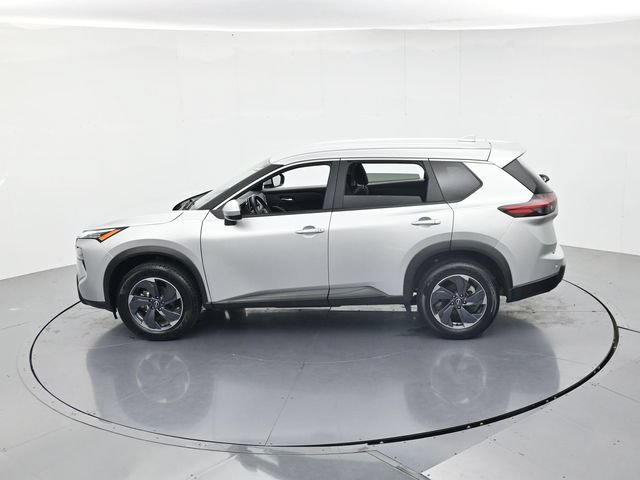 Used 2025 Nissan Rogue SV FWD image 44