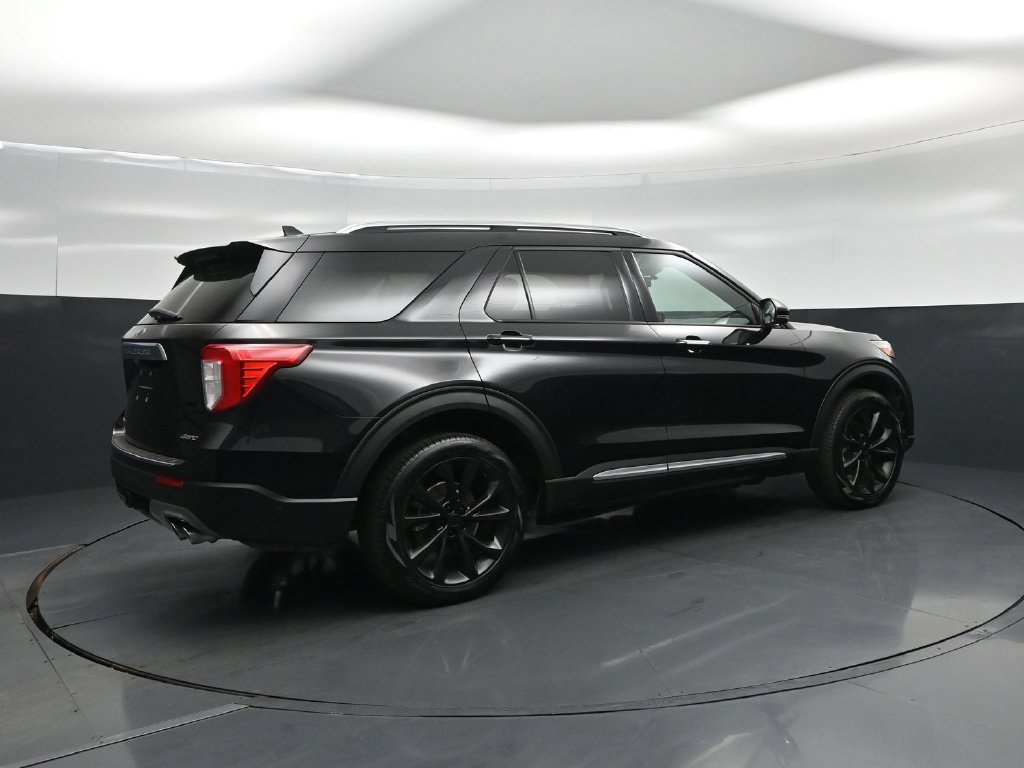 Certified 2022 Ford Explorer Platinum w/ Equipment Group 601A AWD/4WD image 27