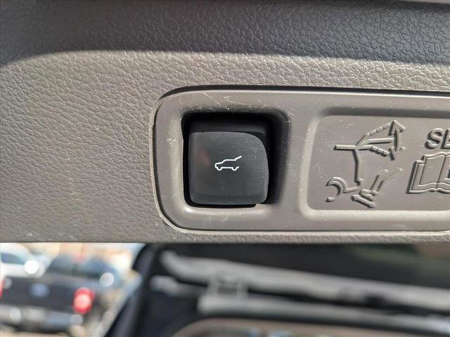 Certified 2020 Ford Expedition XLT w/ Equipment Group 202A image 21