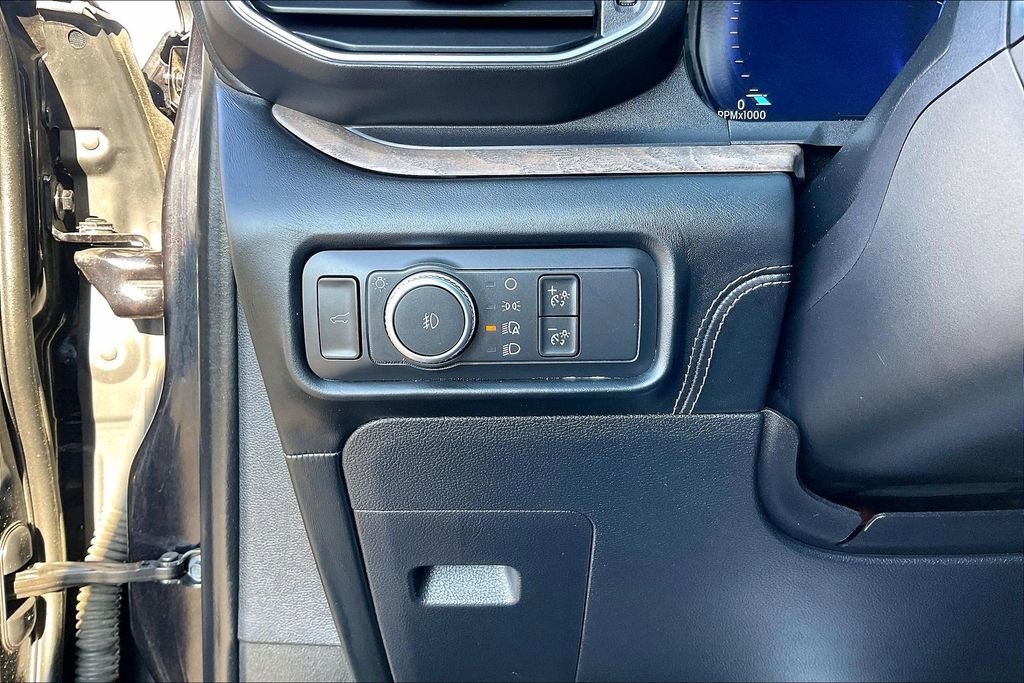 Certified 2020 Ford Explorer Platinum w/ Premium Technology Package image 35