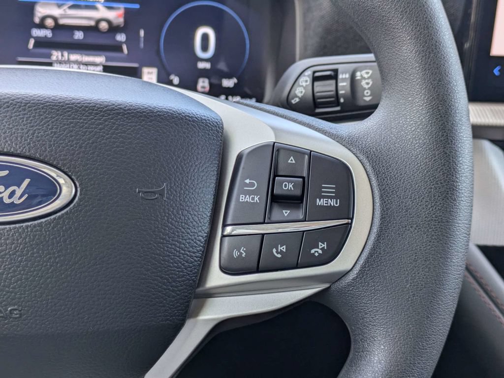Certified 2026 Ford Explorer Active RWD image 27