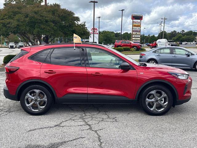 Certified 2026 Ford Escape ST-Line w/ Tech Pack #1 FWD image 2