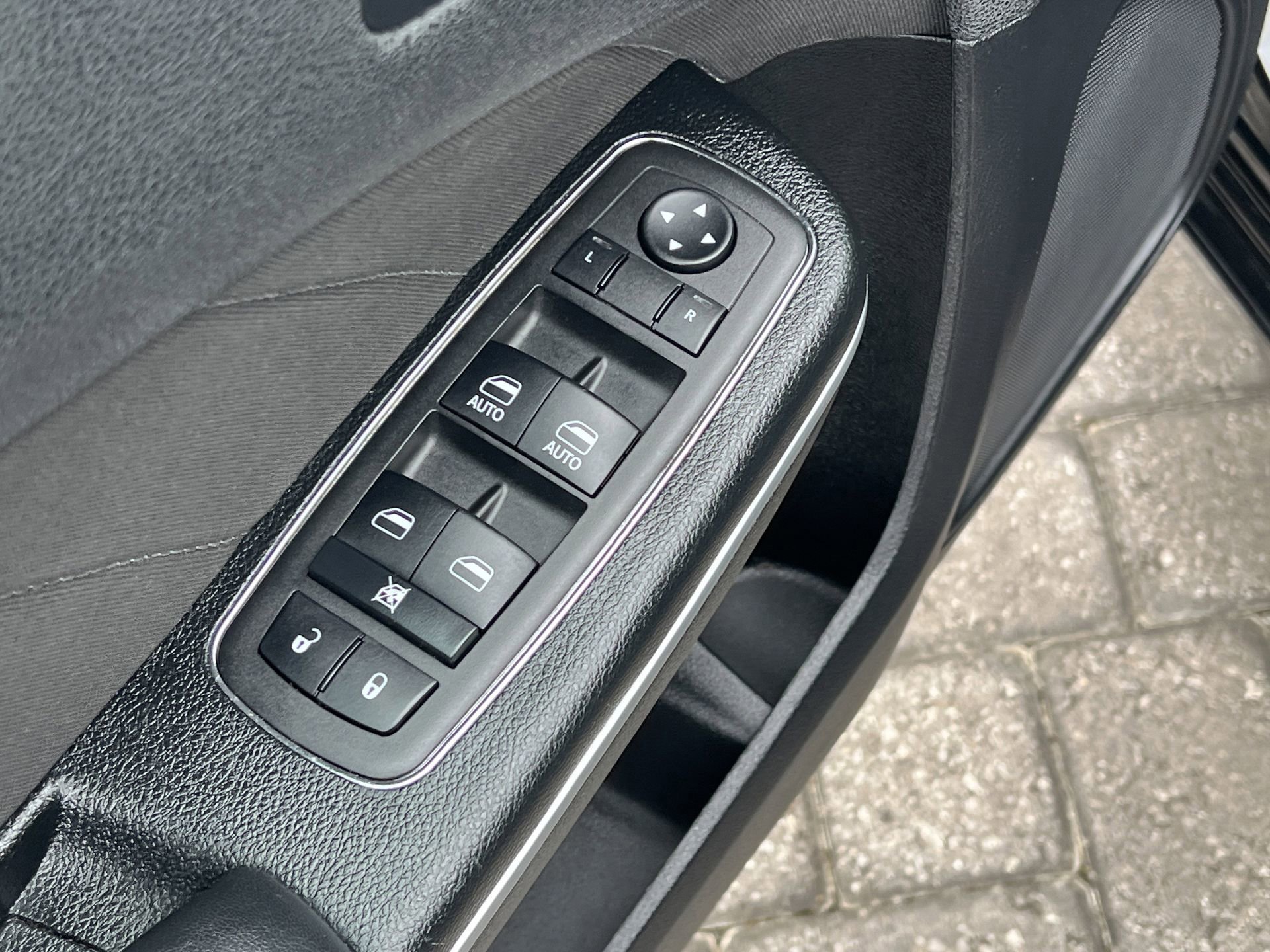 Used 2023 Dodge Charger SXT image 22