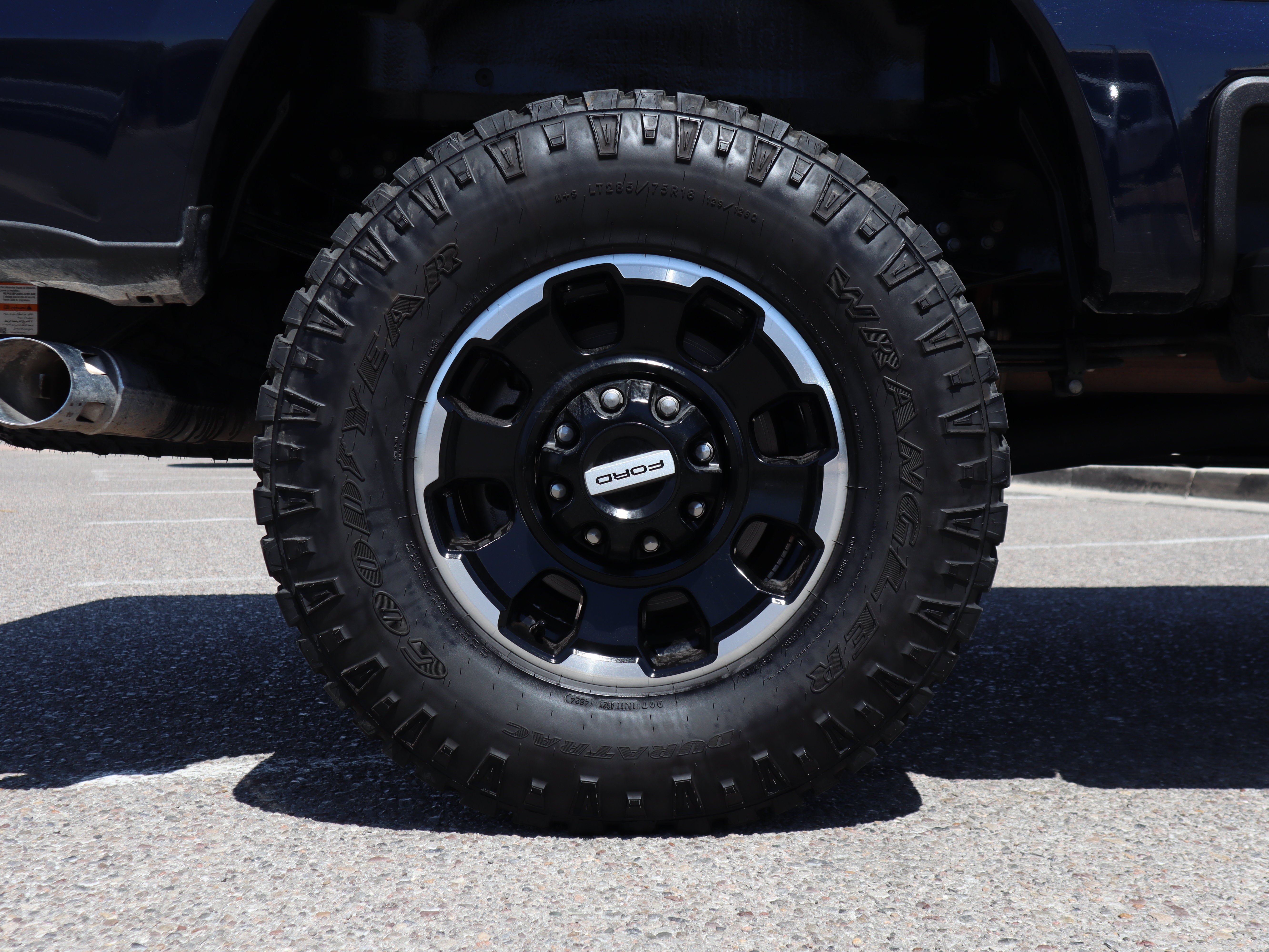 Certified 2025 Ford F250 Platinum w/ Tremor Off-Road Package AWD/4WD image 12