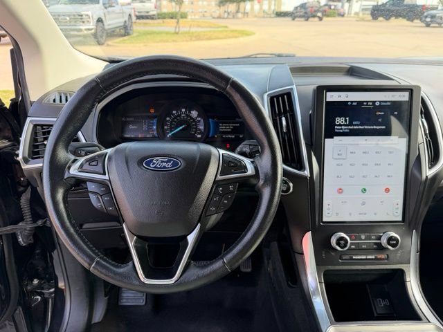 Certified 2024 Ford Edge Titanium AWD/4WD image 13