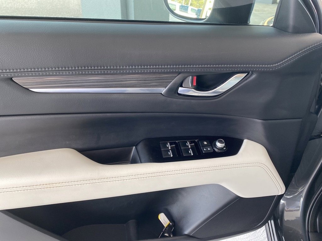 Used 2023 MAZDA CX-5 AWD 2.5 S w/ Premium Package image 8