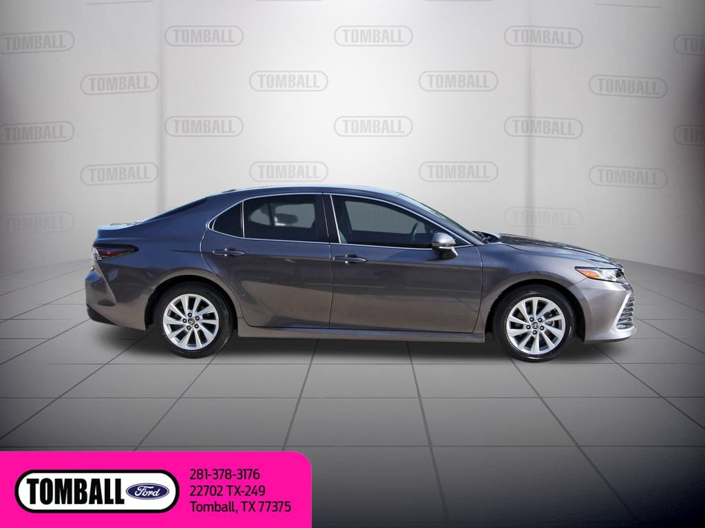 Used 2024 Toyota Camry LE FWD image 9