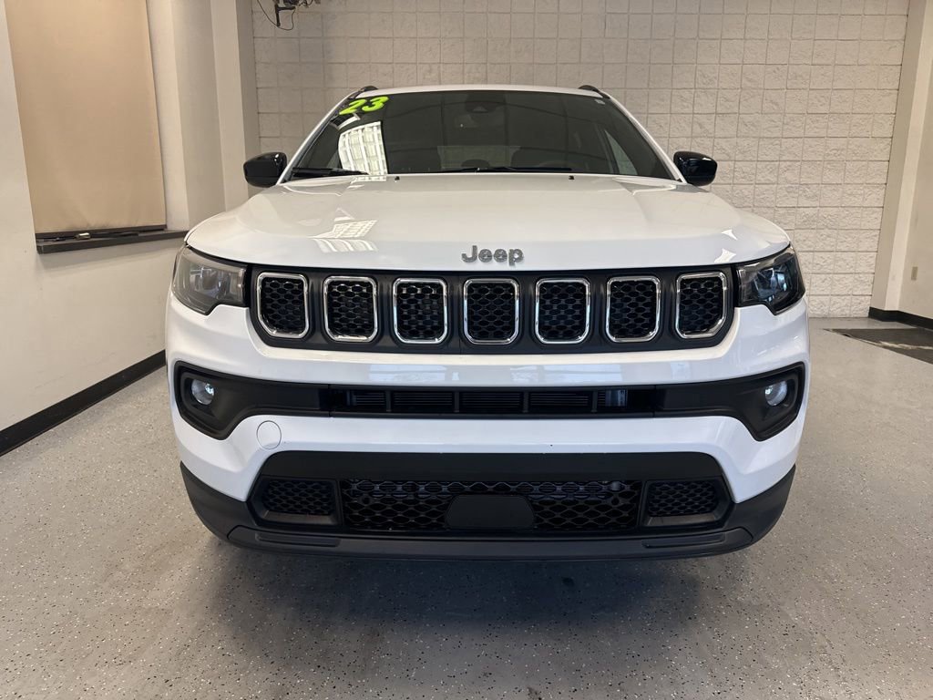 Used 2023 Jeep Compass Latitude image 17