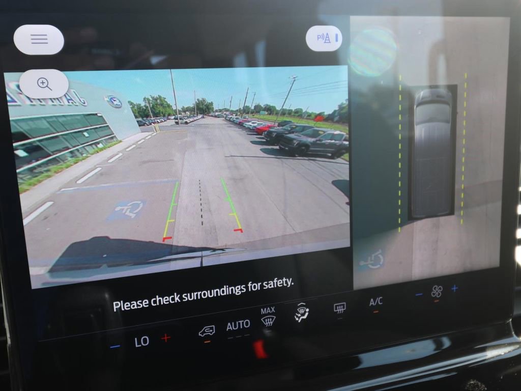 Certified 2023 Ford Transit 350 XLT image 26