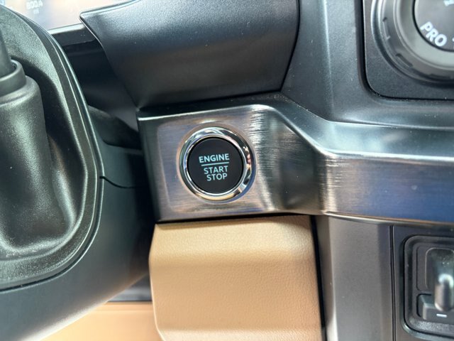 Certified 2024 Ford F350 Lariat w/ Lariat Ultimate Package AWD/4WD image 19