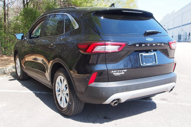 Certified 2024 Ford Escape Active w/ Tech Pack #2 image 3