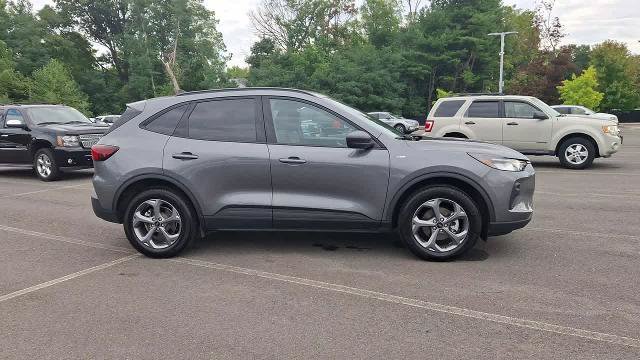 Certified 2026 Ford Escape ST-Line AWD/4WD image 9