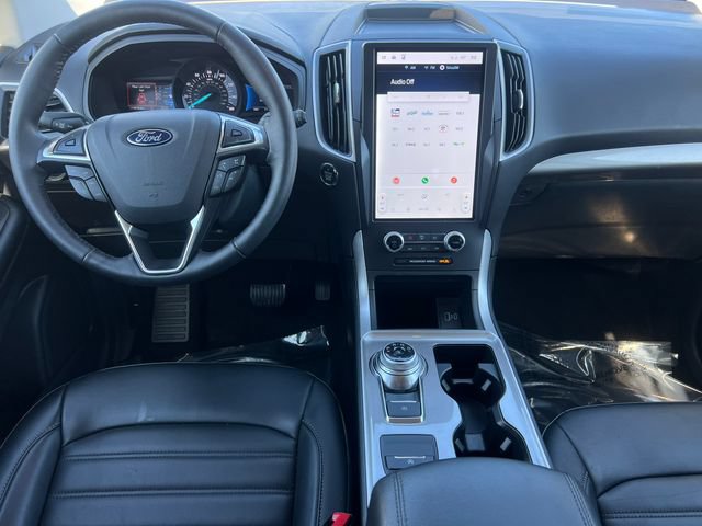 Certified 2024 Ford Edge SEL w/ Convenience Package AWD/4WD image 2