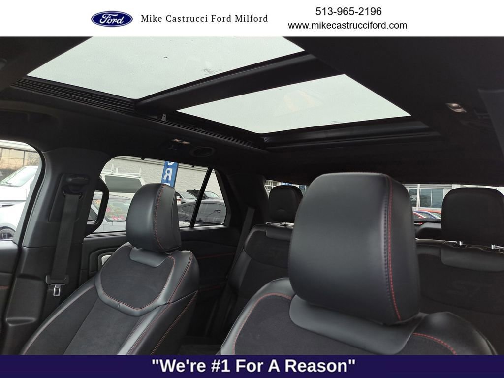 Certified 2025 Ford Explorer ST image 26