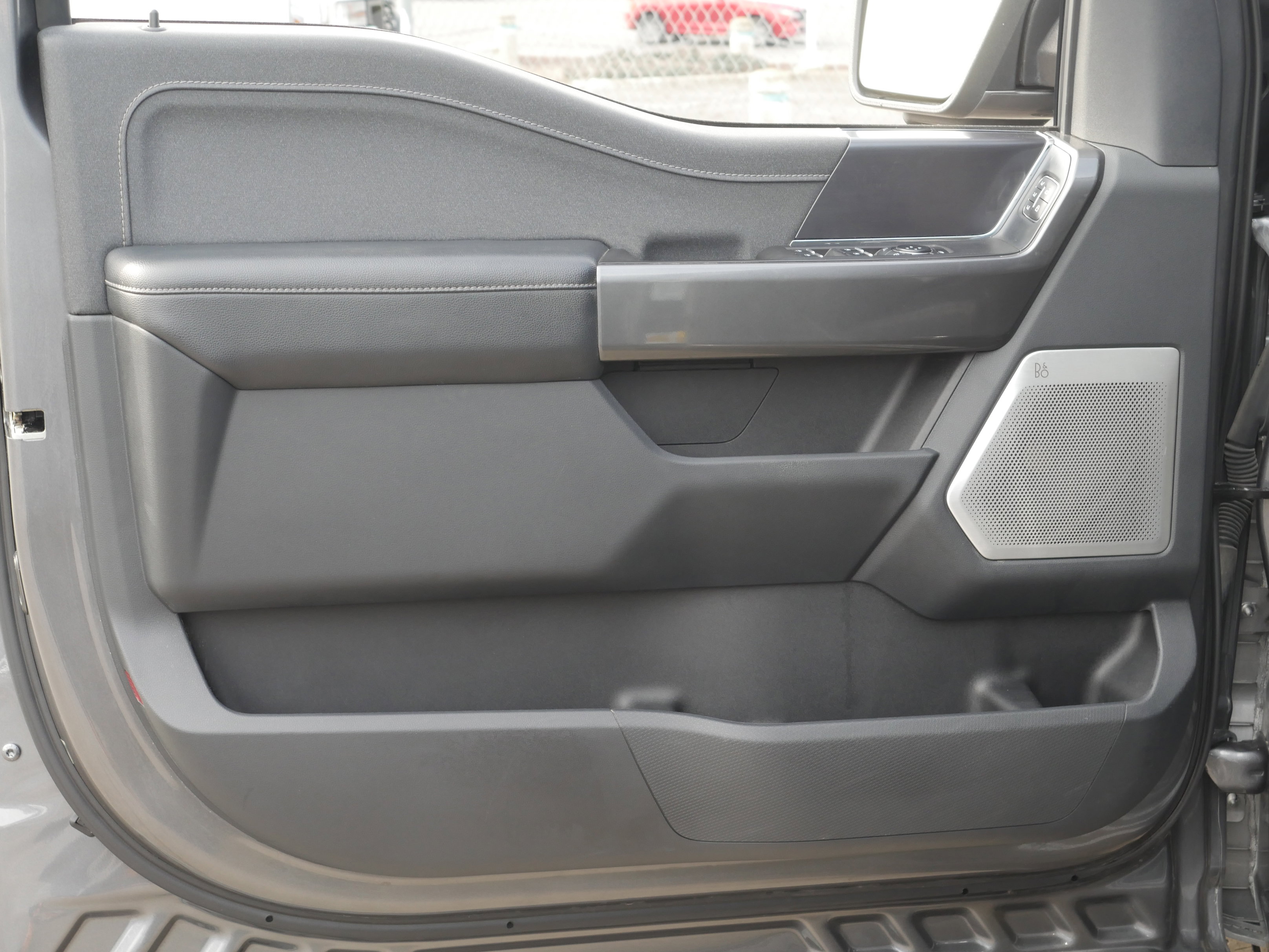 Certified 2023 Ford F150 Lariat w/ Equipment Group 502A High image 40