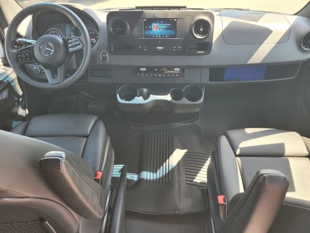 Used 2024 Mercedes-Benz Sprinter 2500 image 14