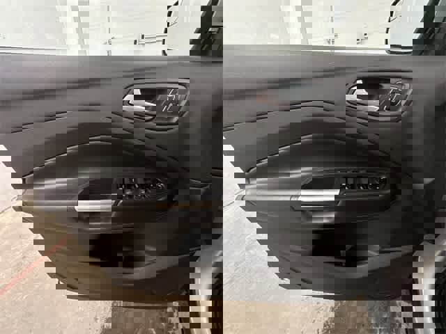 Certified 2018 Ford Escape SE image 20