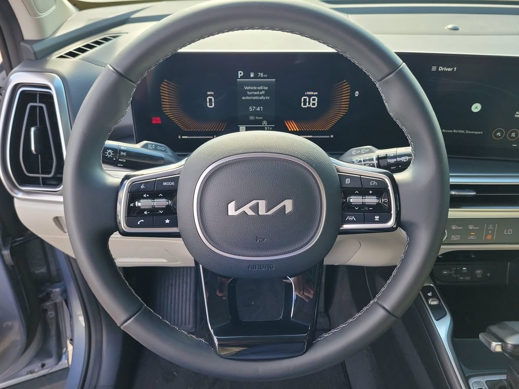Used 2025 Kia Sorento S FWD image 18
