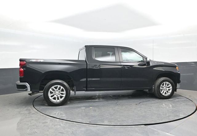 Used 2024 Chevrolet Silverado 1500 LT AWD/4WD image 3