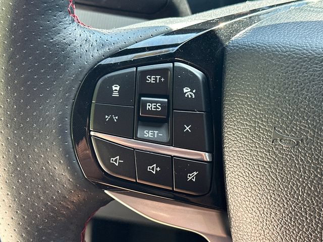 Certified 2025 Ford Explorer ST-Line w/ ST-Line Street Pack AWD/4WD image 32