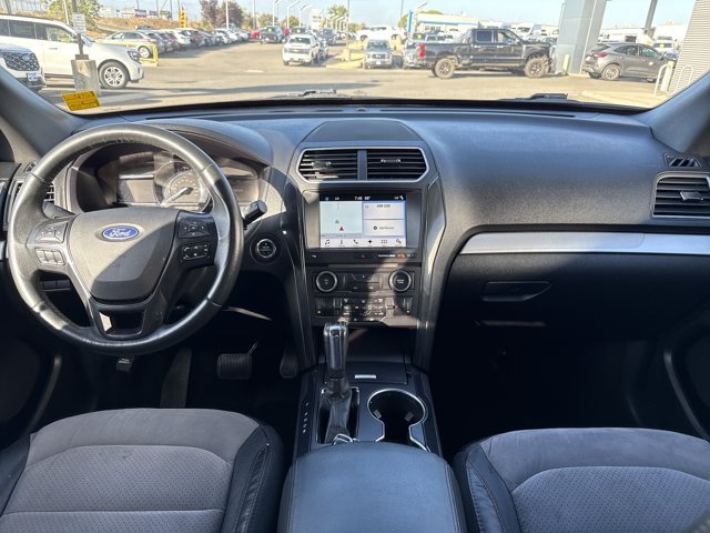 Certified 2017 Ford Explorer XLT w/ Equipment Group 202A FWD image 16