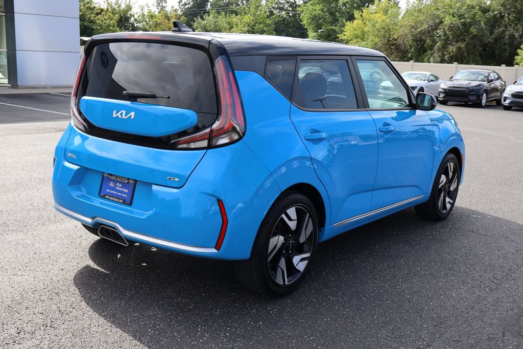 Used 2023 Kia Soul GT-Line FWD image 3