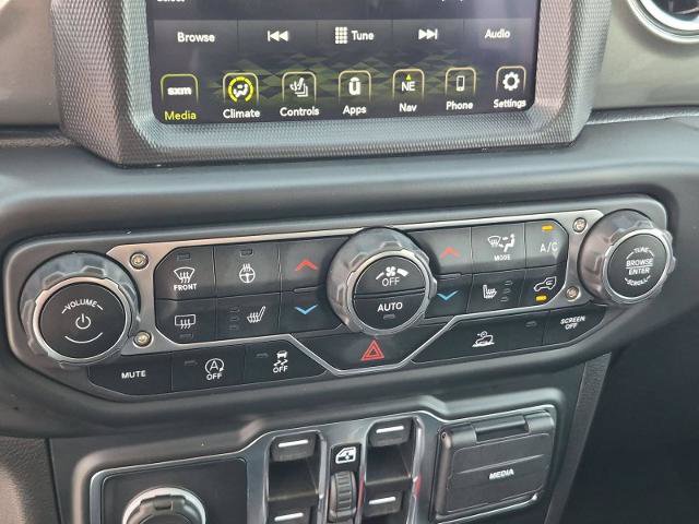 Used 2023 Jeep Wrangler Unlimited Sahara w/ Cold Weather Group AWD/4WD image 21