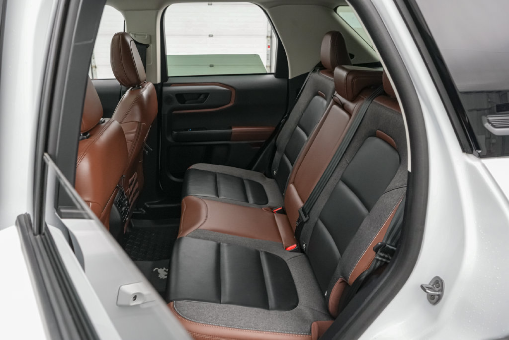 Certified 2023 Ford Bronco Sport Outer Banks w/ Tech Package AWD/4WD image 20