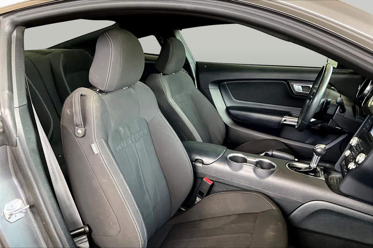 Certified 2021 Ford Mustang GT w/ Black Accent Package RWD image 8