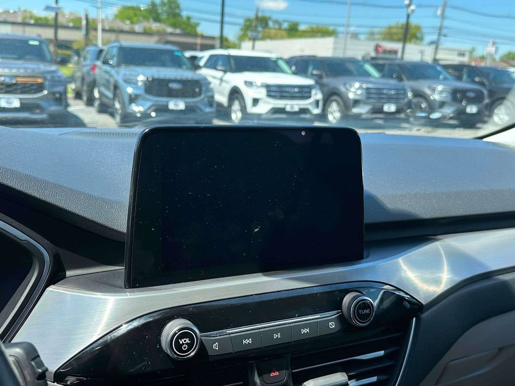 Certified 2021 Ford Escape Titanium AWD/4WD image 27