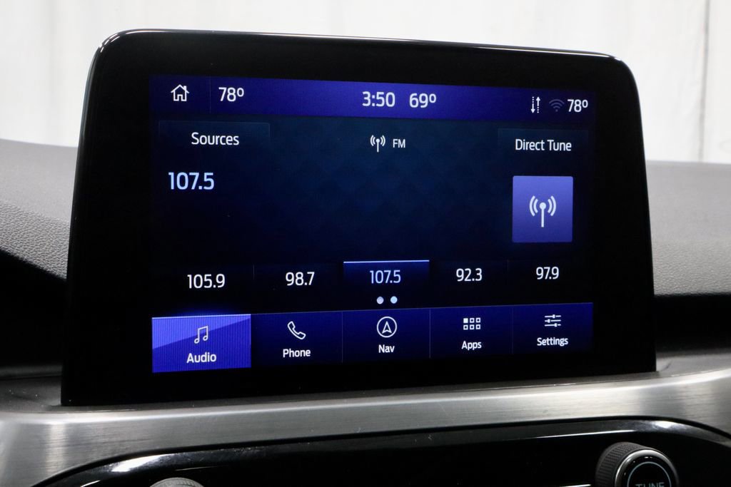 Certified 2022 Ford Escape Titanium image 11