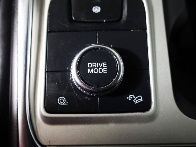 Certified 2023 Ford Explorer XLT w/ Equipment Group 202A AWD/4WD image 18
