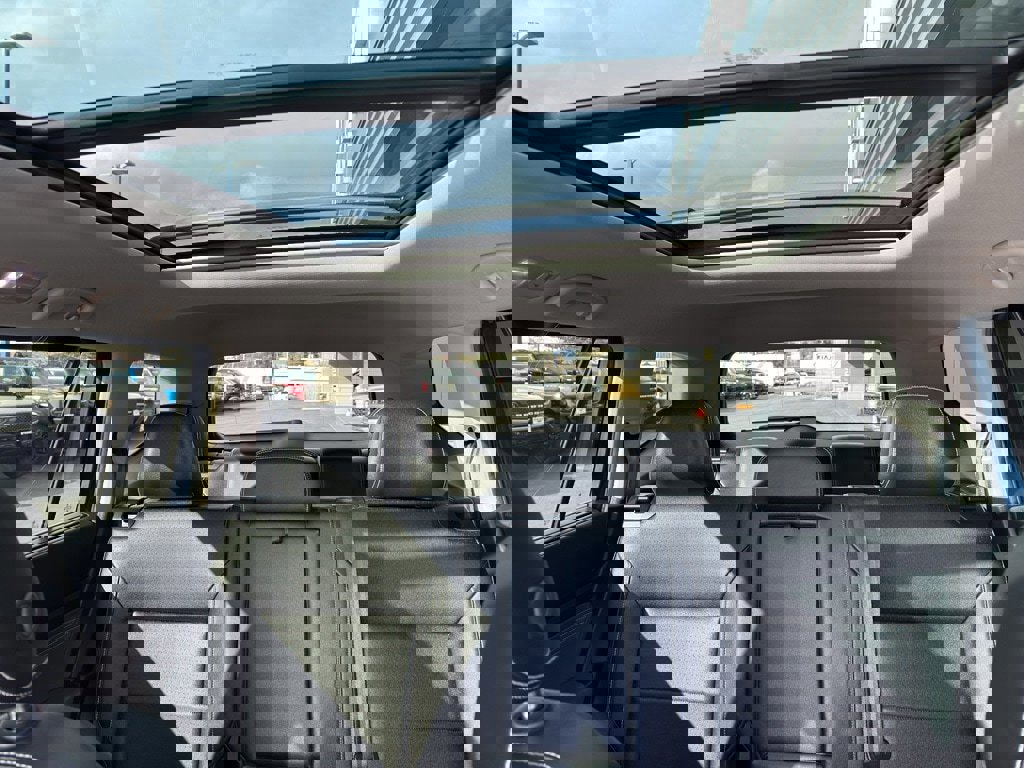 Used 2023 Volkswagen Atlas SE image 27