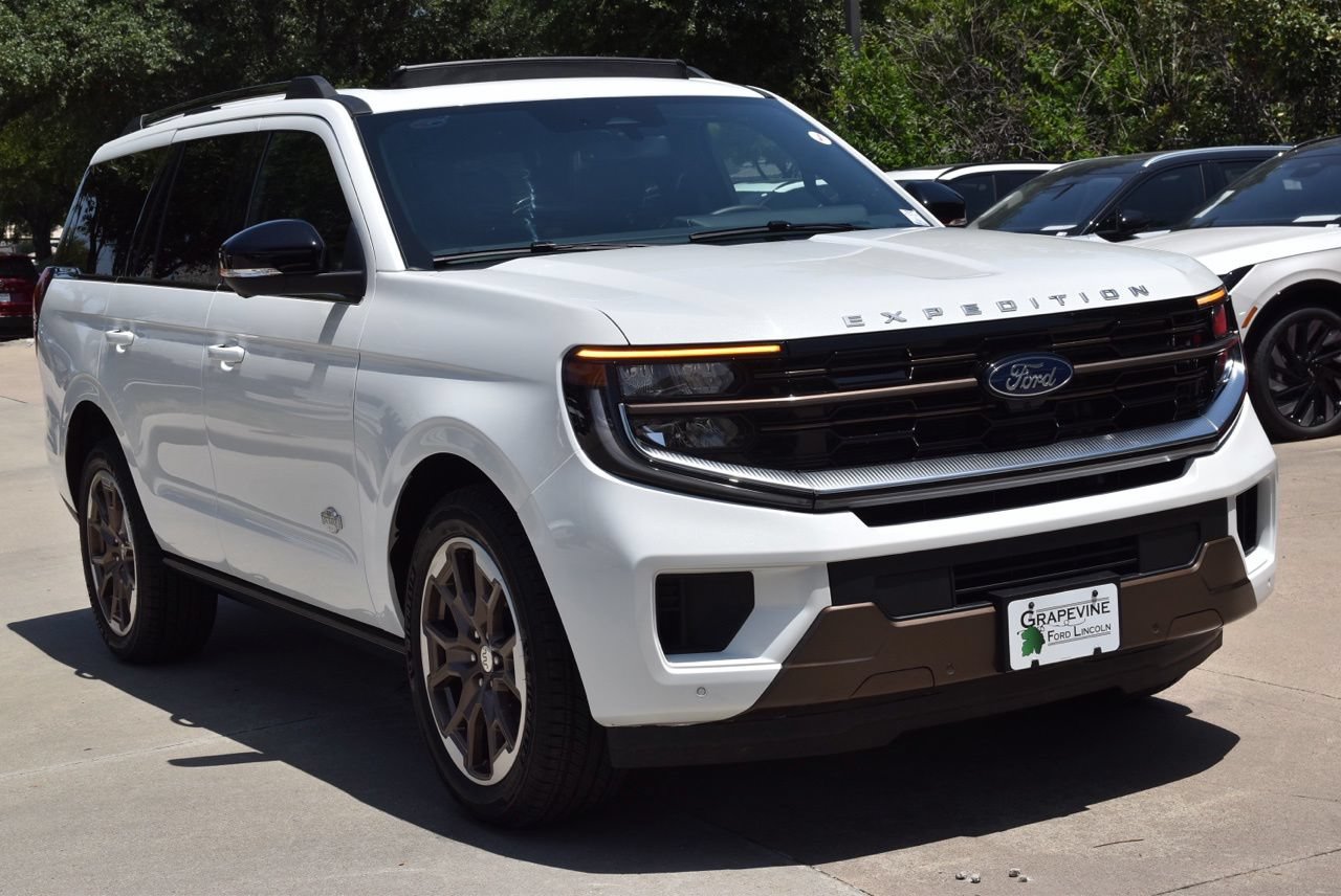 Certified 2026 Ford Expedition King Ranch AWD/4WD image 4