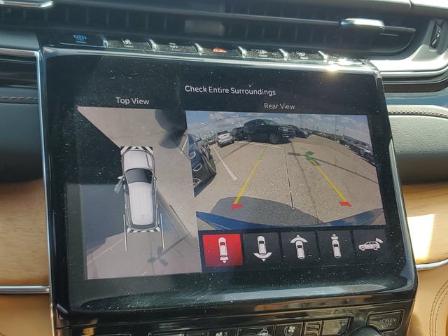 Used 2024 Jeep Grand Cherokee Summit AWD/4WD image 17
