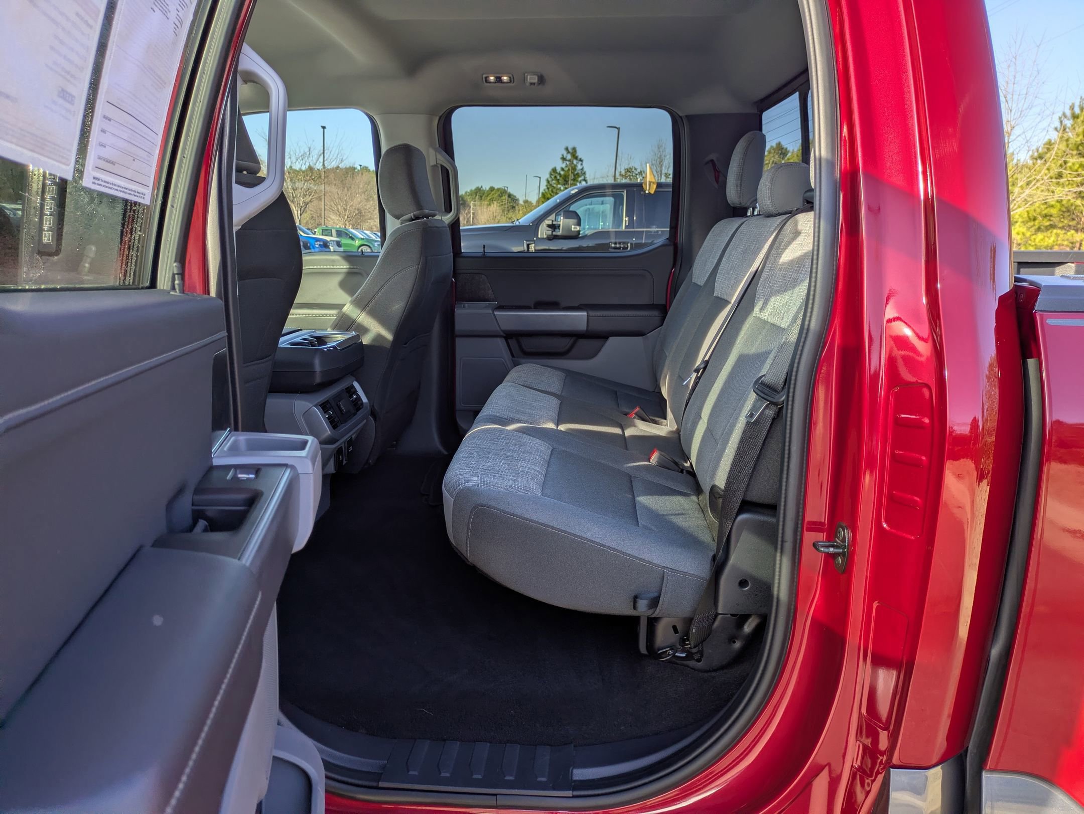 Certified 2022 Ford F150 XLT w/ Equipment Group 302A High image 28