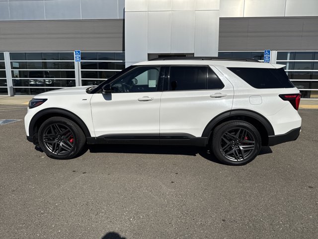 Certified 2025 Ford Explorer ST-Line w/ ST-Line Street Pack