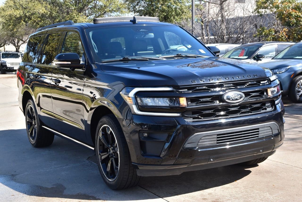 Certified 2023 Ford Expedition Limited image 12