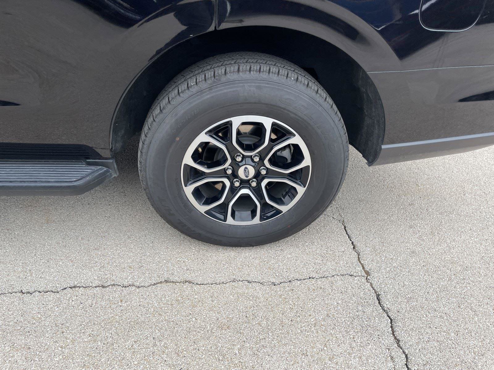 Certified 2024 Ford Expedition XLT AWD/4WD image 36