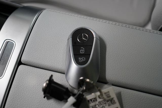 Used 2025 Mercedes-Benz C 300 4MATIC Sedan image 25