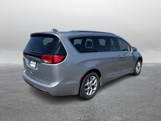 Used 2019 Chrysler Pacifica Limited FWD image 8