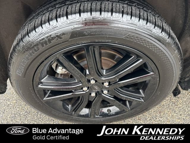 Certified 2022 Ford Edge ST-Line AWD/4WD image 9