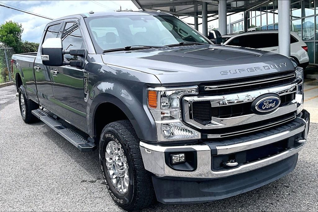 Certified 2021 Ford F350 XLT w/ XLT Premium Package AWD/4WD image 3