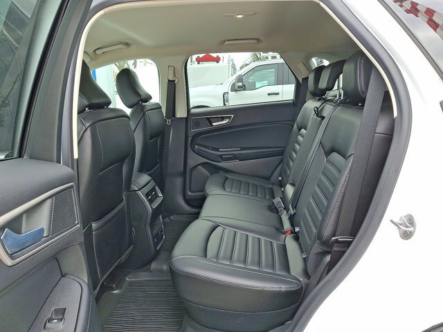Certified 2022 Ford Edge SEL w/ Convenience Package AWD/4WD image 12