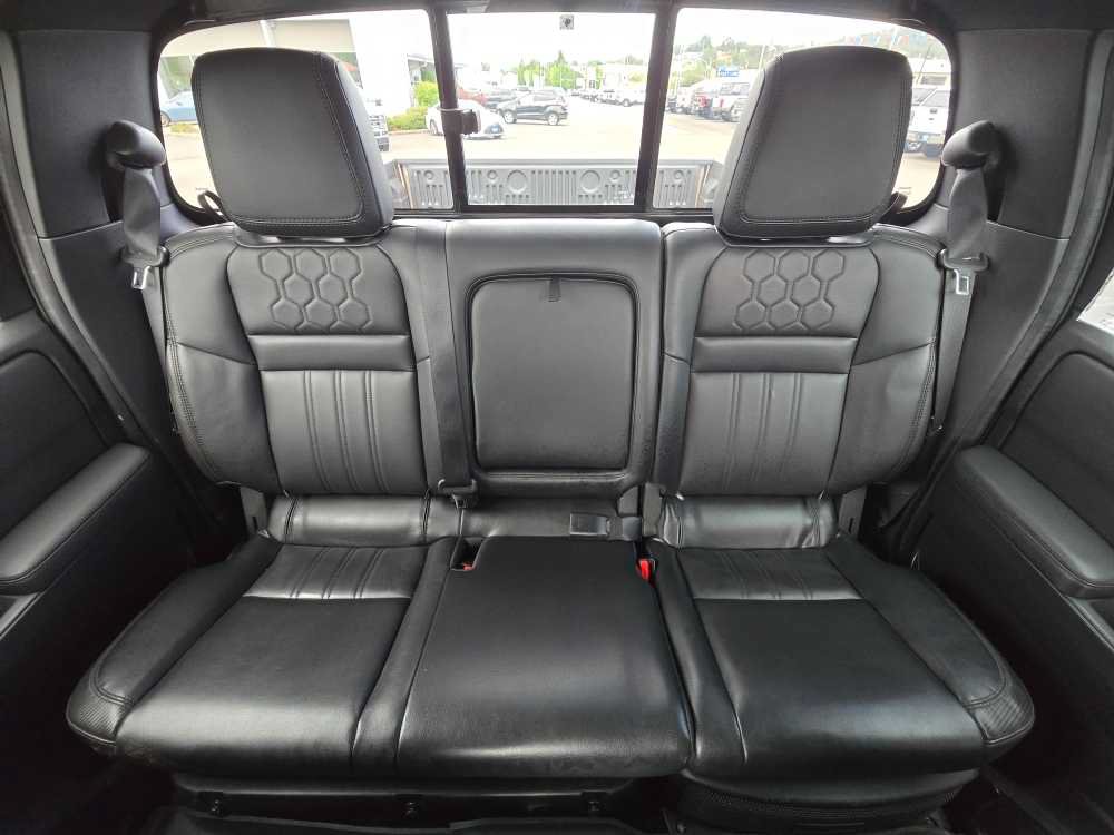 Used 2022 Nissan Frontier PRO-4X w/ Pro-4X Premium Package AWD/4WD image 17