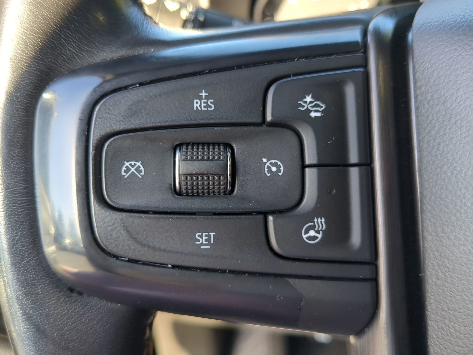 Used 2021 GMC Yukon XL AT4 w/ AT4 Premium Package image 61