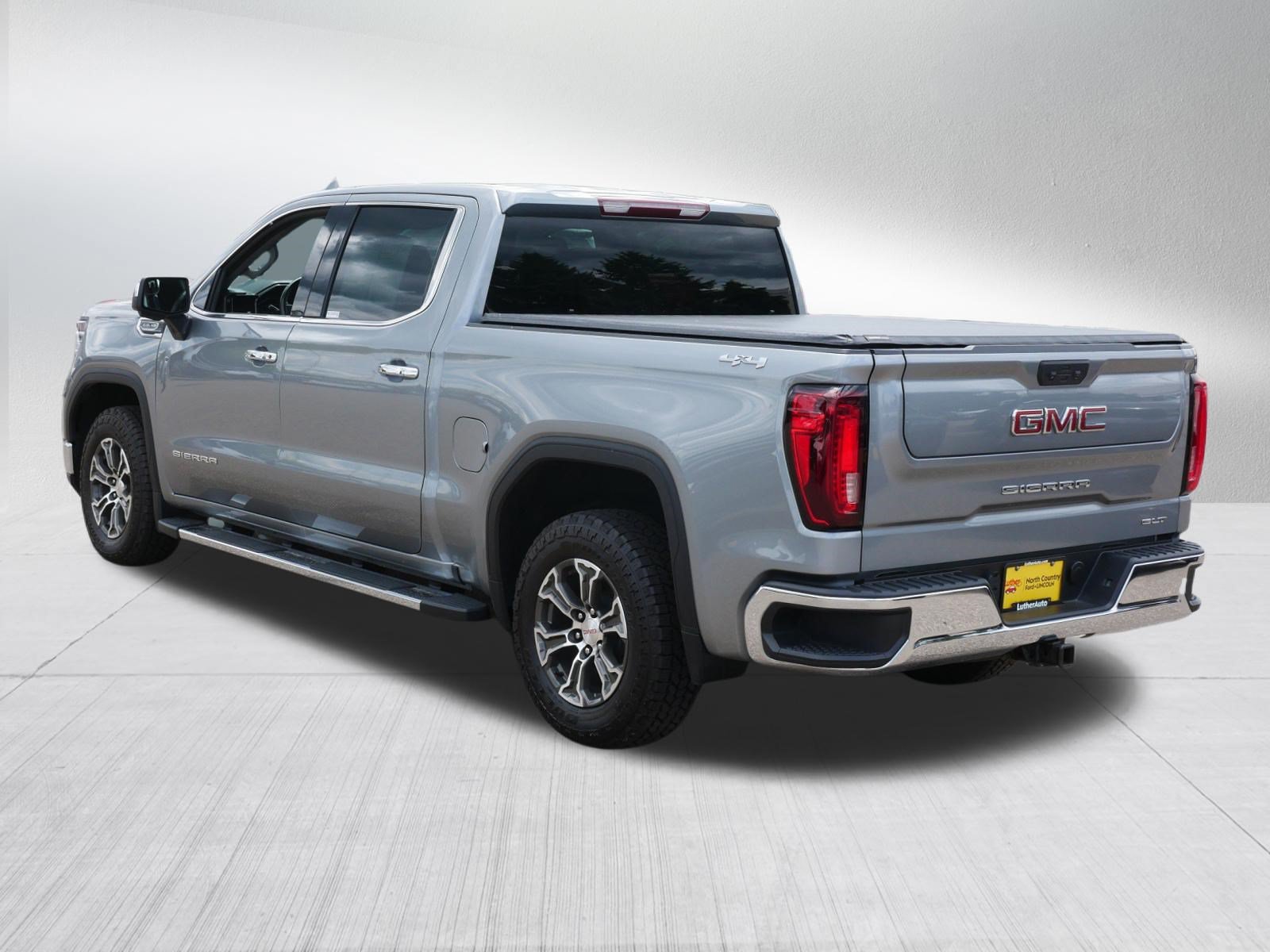 Used 2024 GMC Sierra 1500 SLT AWD/4WD image 5