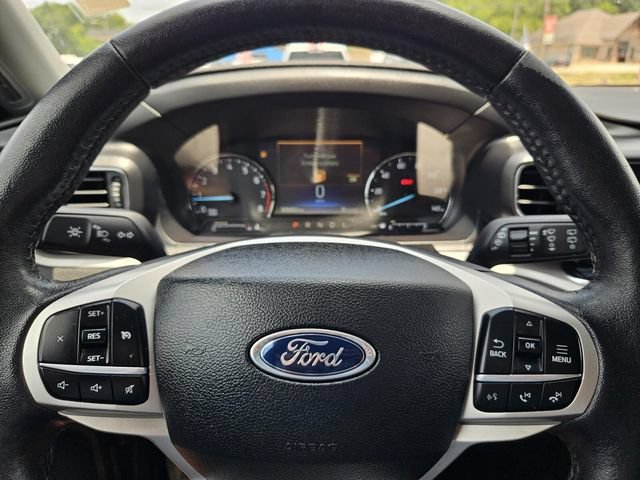Certified 2023 Ford Explorer XLT w/ Equipment Group 202A RWD image 38