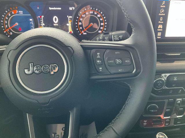 Used 2026 Jeep Wrangler Unlimited Rubicon AWD/4WD image 12