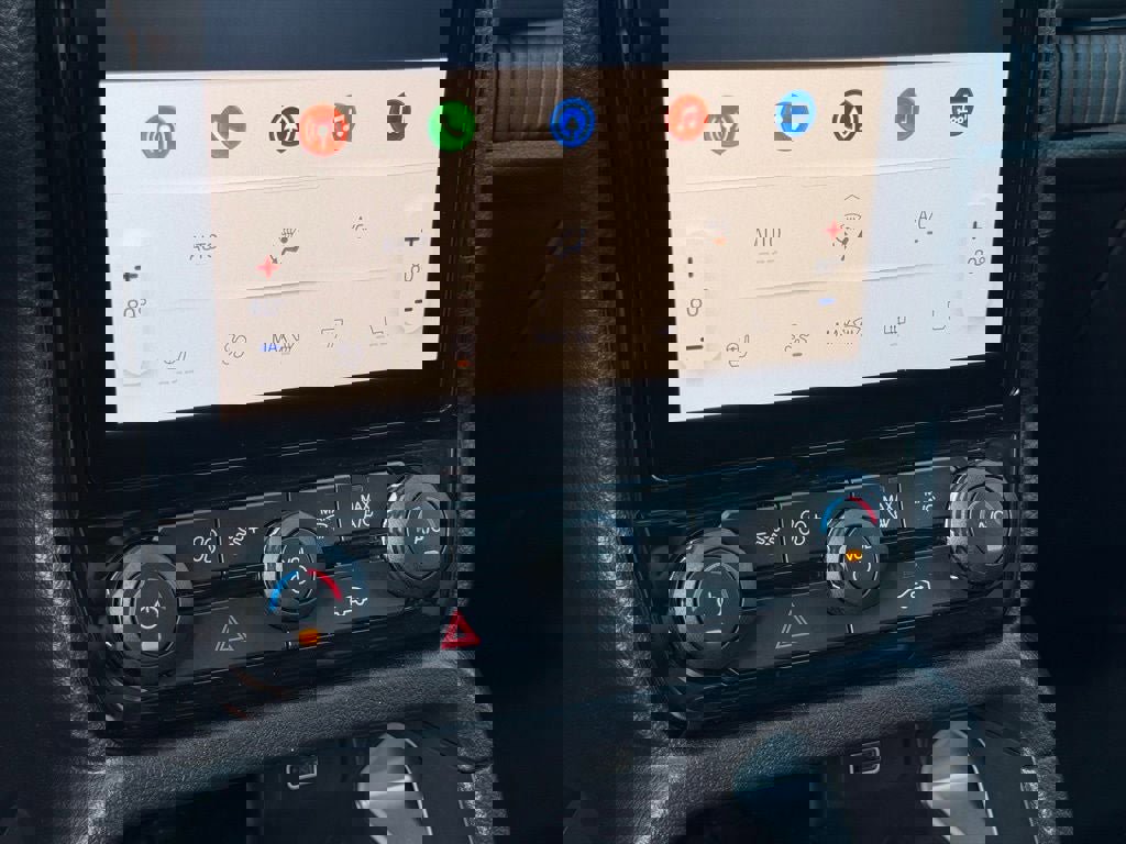 Certified 2024 Ford Ranger Lariat w/ FX4 Off-Road Package image 44